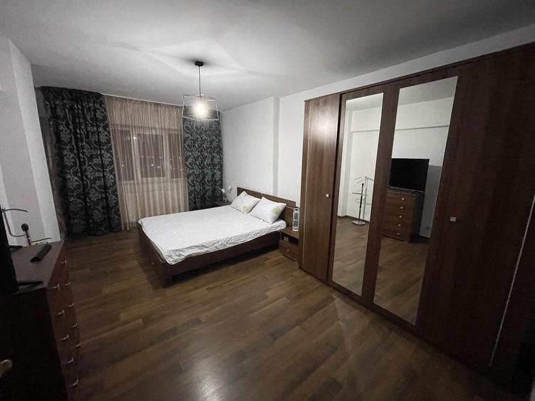Apartament cu 3 camere decomandat în Ultracentral