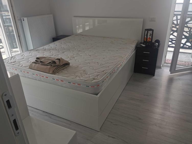 Apartament cu 2 camere decomandat în Exterior Vest