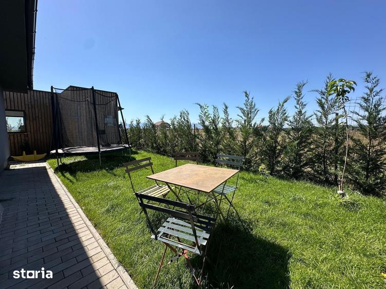Casă cu 4 camere cu Teren 500 Mp în Hărman