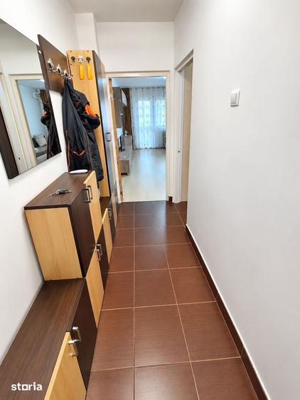Apartament cu 3 camere decomandat, mobilat în Pantelimon