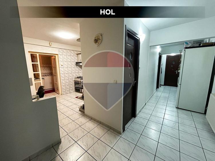 Apartament cu 3 camere decomandat în Bogdan Vodă
