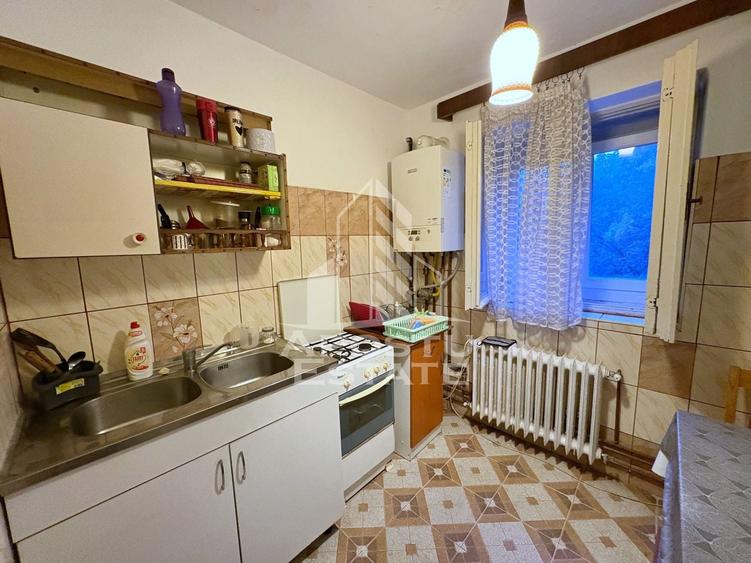 Apartament cu 2 camere decomandat, mobilat în Medicină