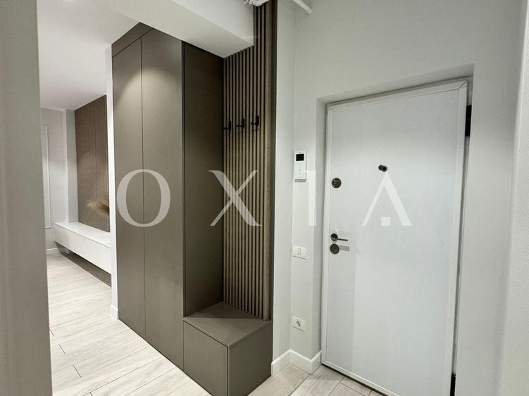 Apartament cu 3 camere semidecomandat, mobilat în Giroc