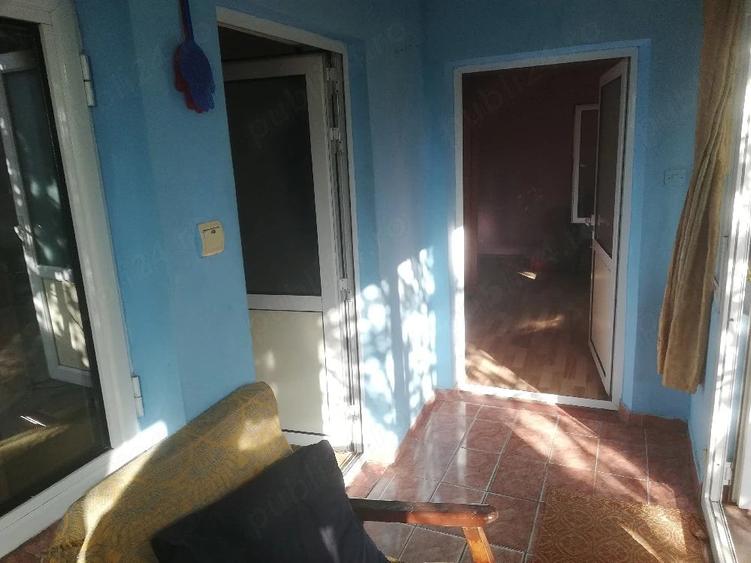 Casă cu 3 camere cu Teren 250 Mp în Lacu Dulce