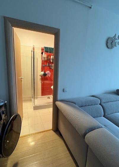 Apartament cu 3 camere, mobilat în Bucureștii Noi