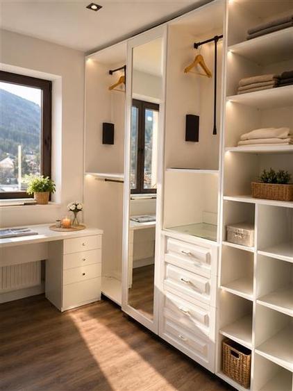 Apartament cu 3 camere decomandat, mobilat în Noua