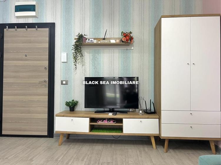 Apartament cu 2 camere, mobilat în Central