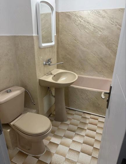 Apartament cu 2 camere decomandat în Pandurilor