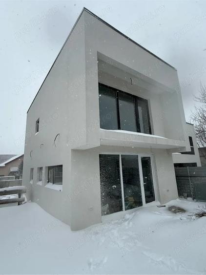 Casă cu 4 camere cu Teren 210 Mp în Central
