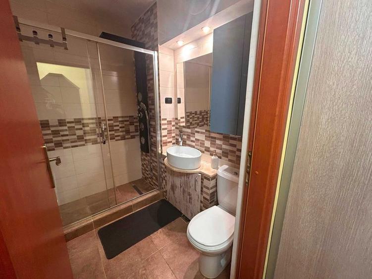 Apartament cu 2 camere semidecomandat în Central