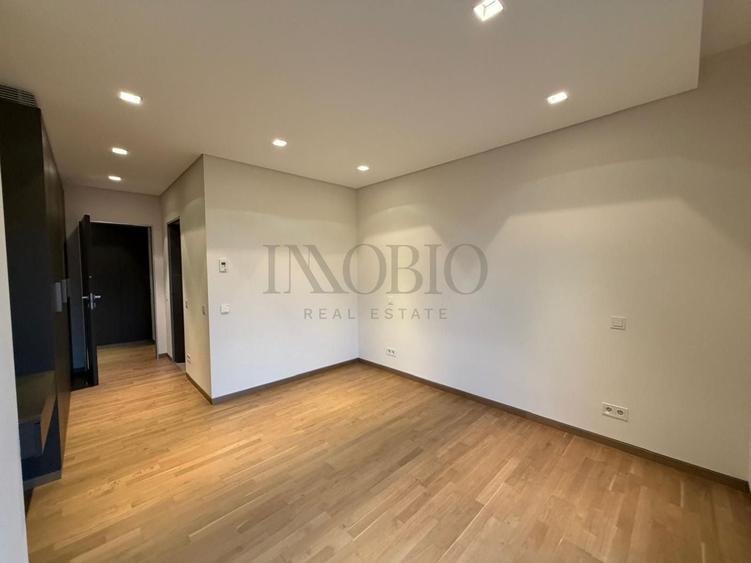Apartament cu 4 camere în Primăverii