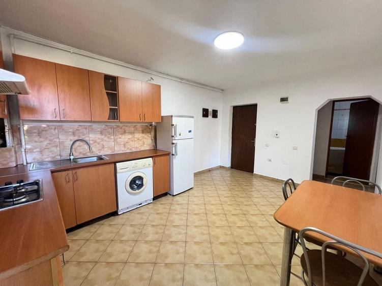 Apartament cu 2 camere decomandat, mobilat în Zorilor