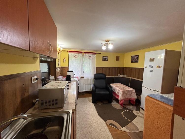 Casă cu 3 camere în Obrijeni