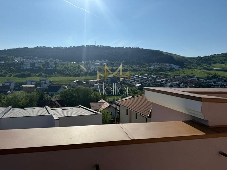Duplex cu 5 camere cu Canalizare în Florești