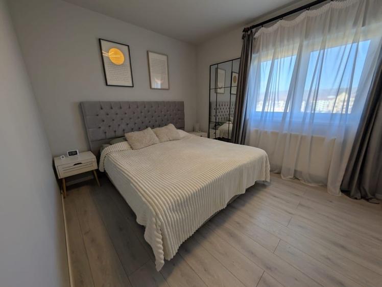 Apartament cu 2 camere semidecomandat, mobilat în Florești