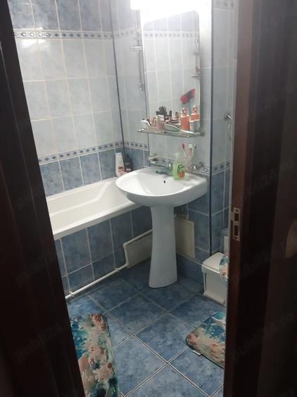 Apartament cu 2 camere decomandat în Micro 18