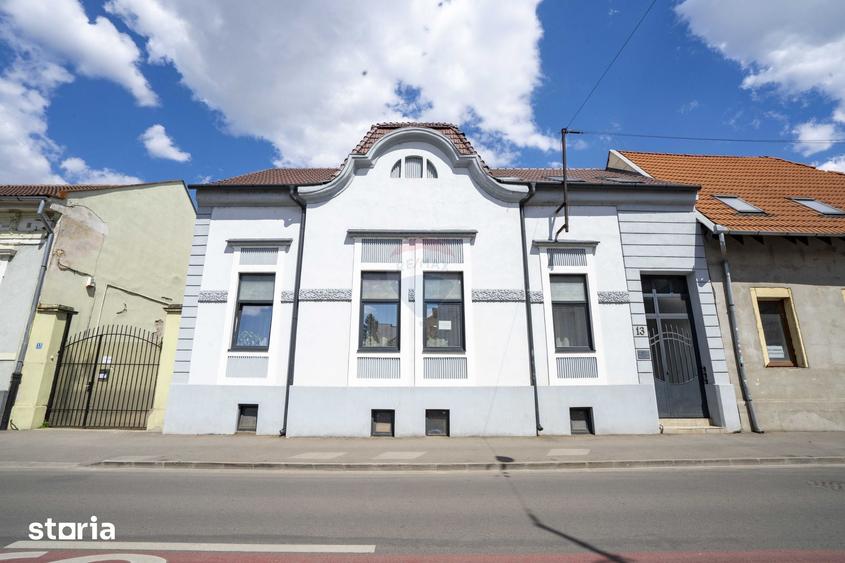 Casă cu 6 camere cu Teren 116 Mp în Ultracentral