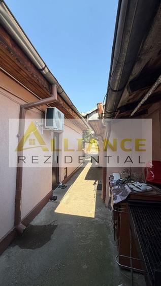 Casă individuală cu 5 camere cu Canalizare în Eroii Revoluției