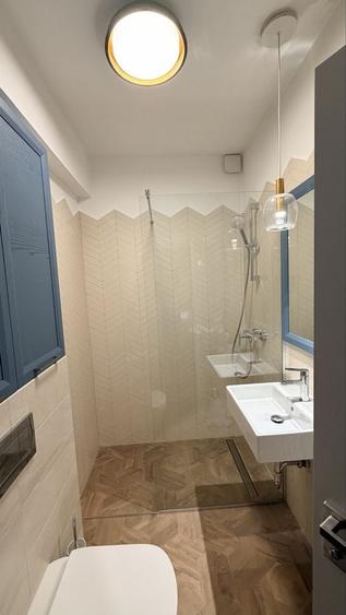 Apartament cu 4 camere în Central