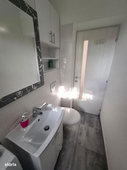 Apartament cu 2 camere semidecomandat în Aurel Vlaicu