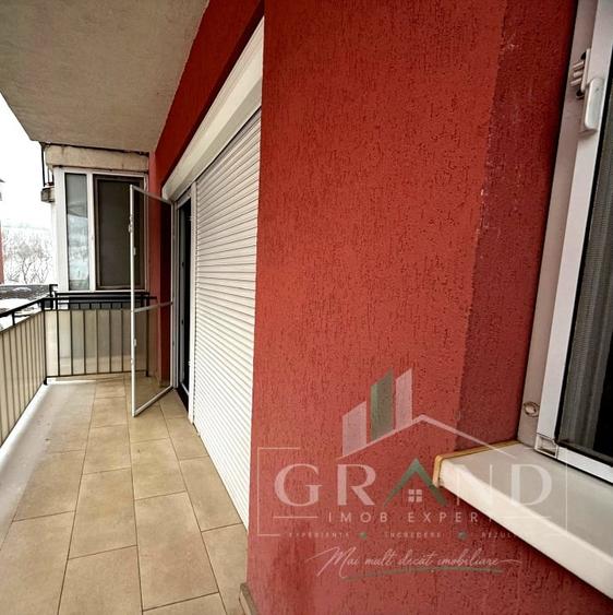 Garsonieră decomandată, mobilată în Florești