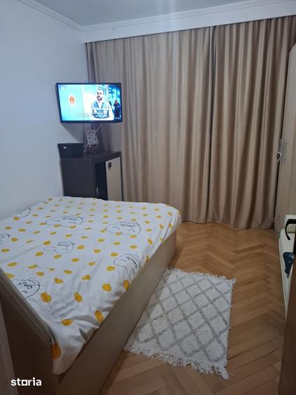 Apartament cu 3 camere în Războieni