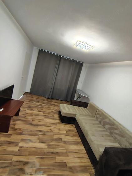 Apartament cu 2 camere semidecomandat în Republicii