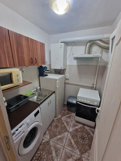 Apartament cu 2 camere semidecomandat în Tătărași