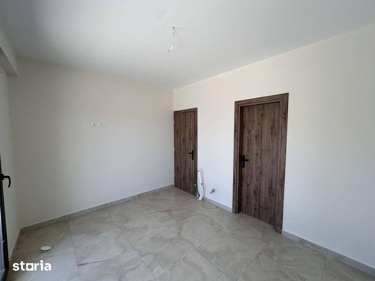 Casă cu 3 camere cu Teren 460 Mp în Central