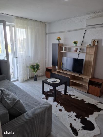 Apartament cu 2 camere decomandat în Berceni
