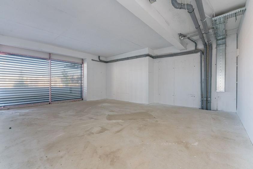 Spațiu comercial, de 159 mp, în Bartolomeu