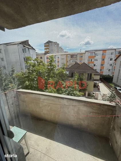 Apartament cu 3 camere decomandat în Central