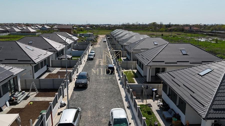Casă cu 4 camere cu Teren 190 Mp în Pantelimon