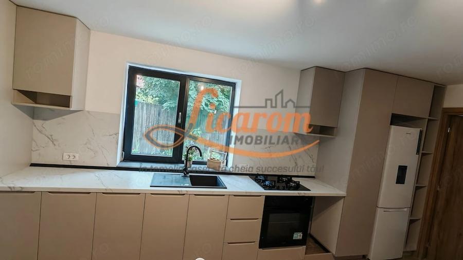 Apartament cu 4 camere decomandat în Răcădău