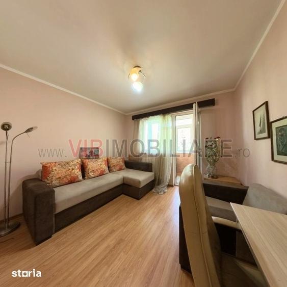 Apartament cu 4 camere în Drumul Taberei