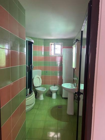 Apartament cu 3 camere decomandat, mobilat în Siderurgiștilor