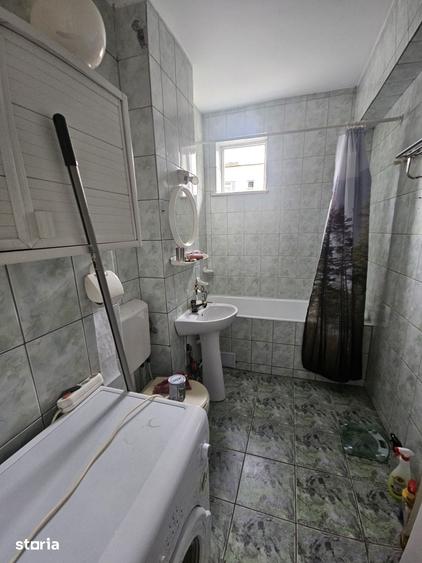 Apartament cu 3 camere decomandat în Grigorescu