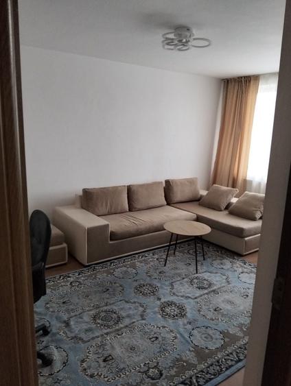 Apartament cu 2 camere decomandat în Cornișa