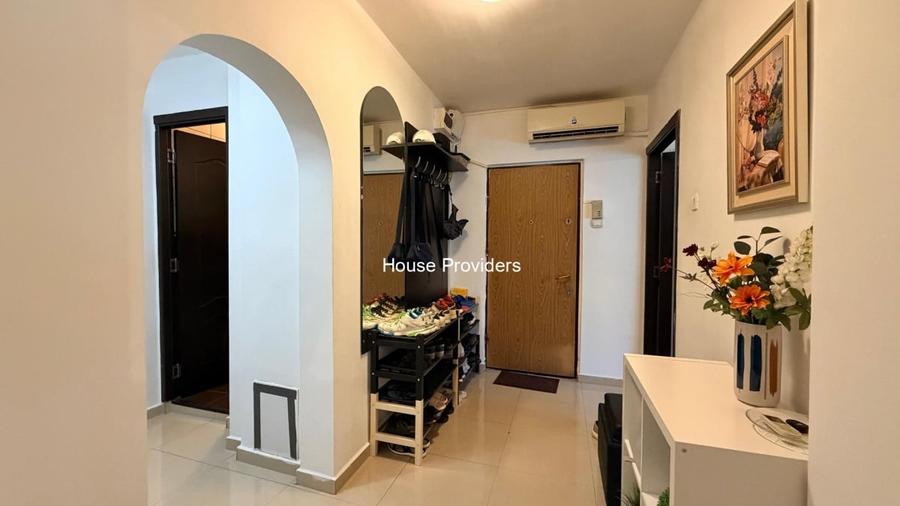 Apartament cu 3 camere, mobilat în Vitanul Nou