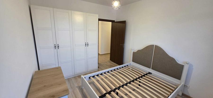 Apartament cu 2 camere decomandat în Păcii