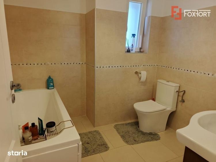 Casă cu 3 camere în Sânandrei