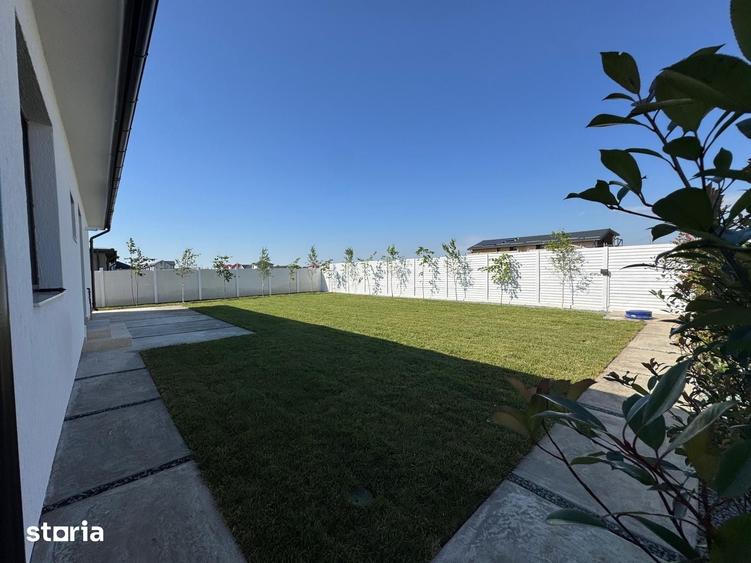 Casă cu 6 camere cu Teren 500 Mp în Clinceni