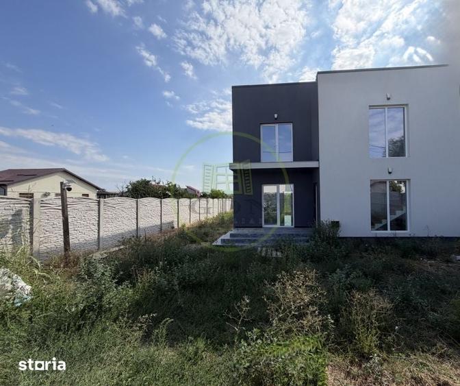 Casă cu 5 camere cu Teren 500 Mp în Ișalnița