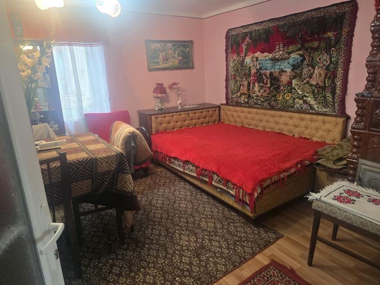 Casă cu 3 camere în Central