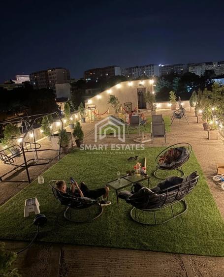 Penthouse cu 5 camere decomandat în Timpuri Noi