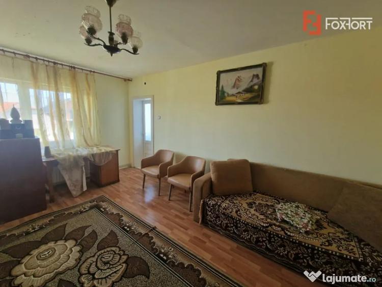 Casă cu 7 camere cu Teren 1439 Mp în Nord