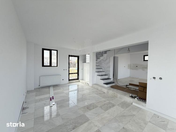 Casă cu 3 camere cu Teren 500 Mp în Albert