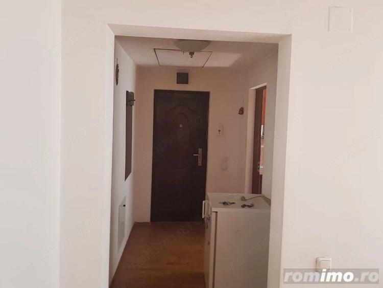 Apartament cu 2 camere decomandat în Soarelui