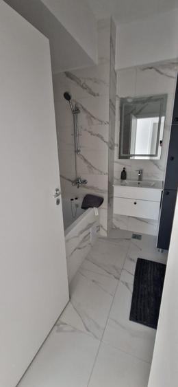Apartament cu 2 camere decomandat în Craiovei