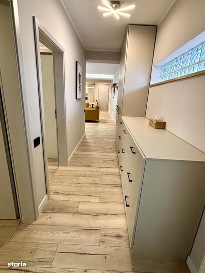 Apartament cu 3 camere în Romană